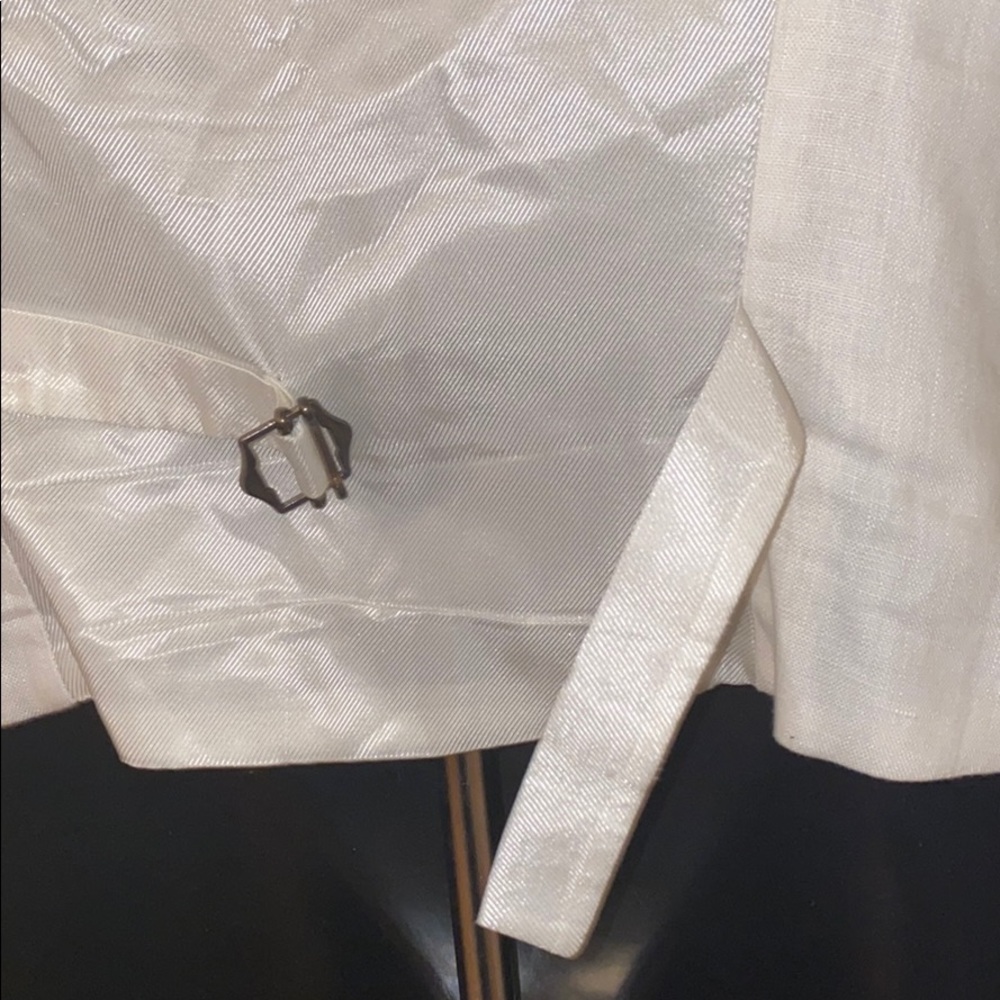 Vest - Picture 4 of 4